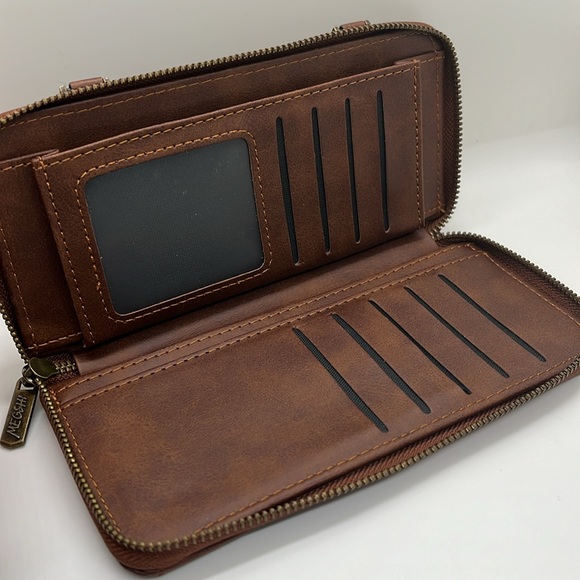 Like New Magshi Wallet Clutch Faux Leather - Picture 4 of 5